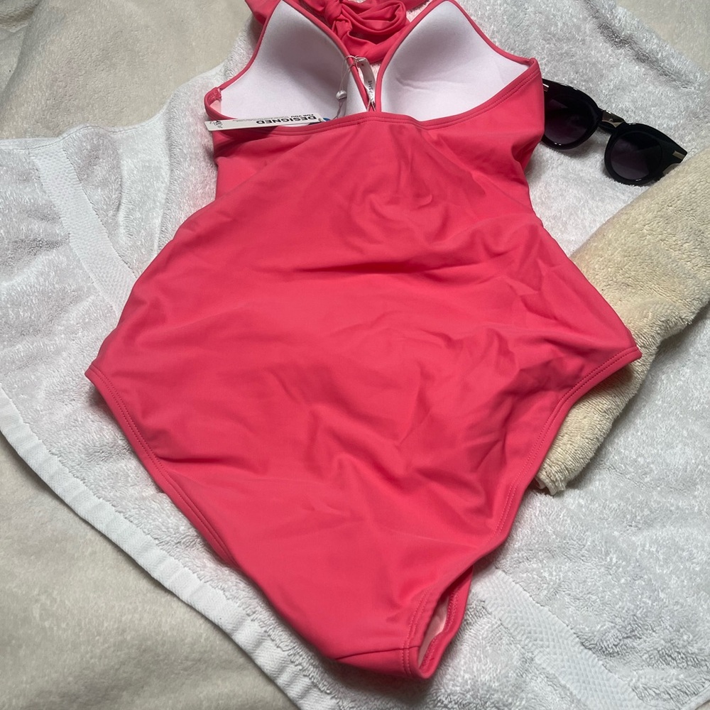 NWT ONE PIECE BATHING SUIT PINK